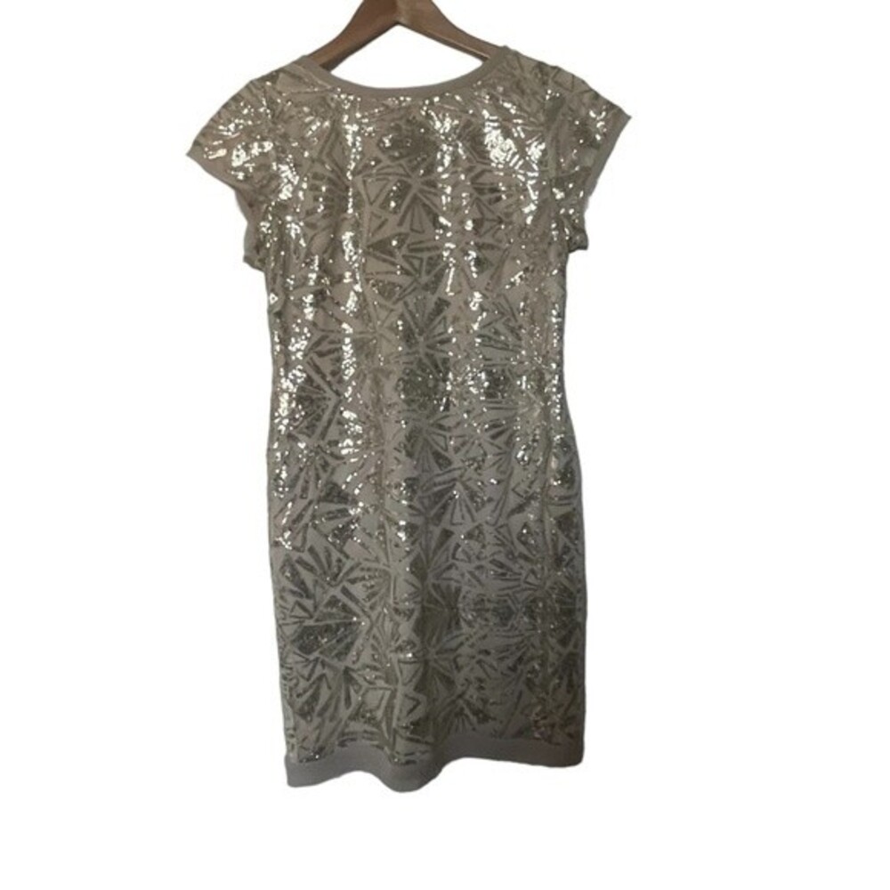 Vince Camuto Gold Sequin Cocktail Dress. Short Sleeve. Geometric Design. Size 6.